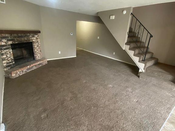 5th image of 520 NE Churchill St #516