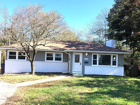 2nd image of 585 Clifton Ave