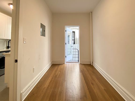 5th image of 817 8th Ave #1D