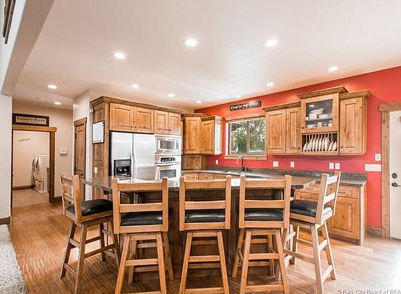5th image of 4299 N Riverview Ct