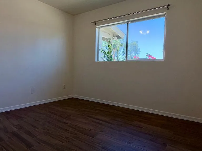 1412 E Colter St — Photo 11