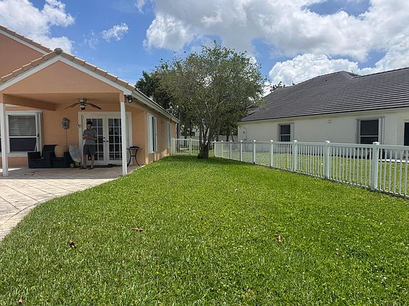 4th image of 1490 NW 144th Avenue