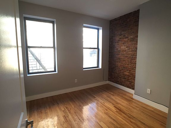 2nd image of 15 Humboldt St #2B