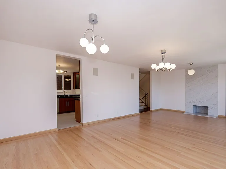 404 Gold Mine Dr — Photo 11