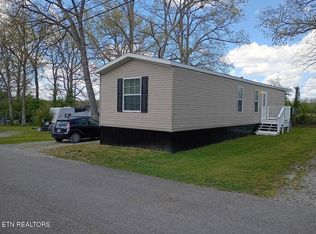 222 Braddock St, Crossville, TN 38571