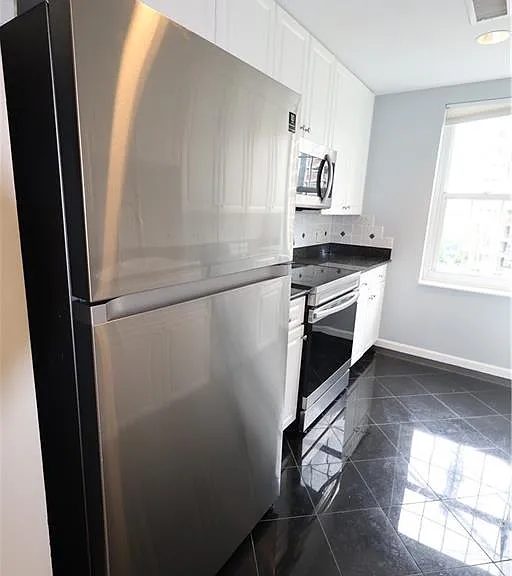 195 14th St NE #1105 — Photo 5