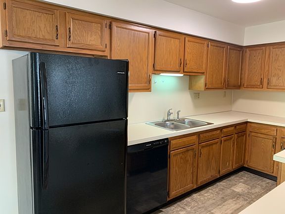 4th image of 703 S 28th St #A