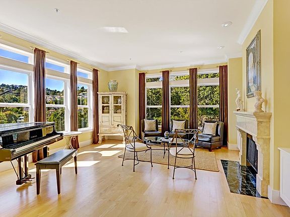 5th image of 10 Mountain Lodge Ln