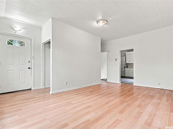 5th image of 209 T AVENUE N