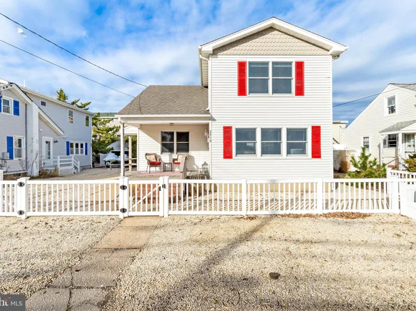 2910 Beach Ave, Brant Beach, NJ 08008