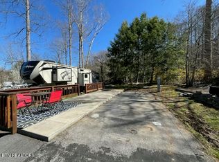 4229 E Pkwy, Gatlinburg, TN 37738