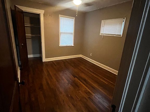 5th image of 4005 Kenwood Ave #2N