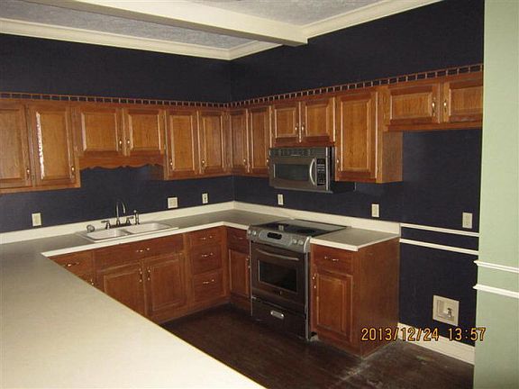 3rd image of 4031 Crystal Lake Dr #A