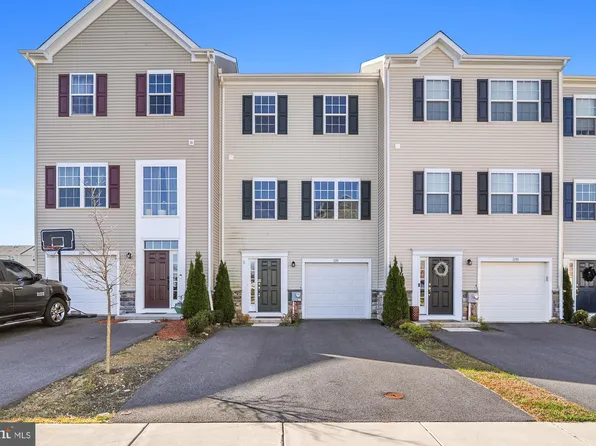 1131 Wickersham Way, Middletown, DE 19709