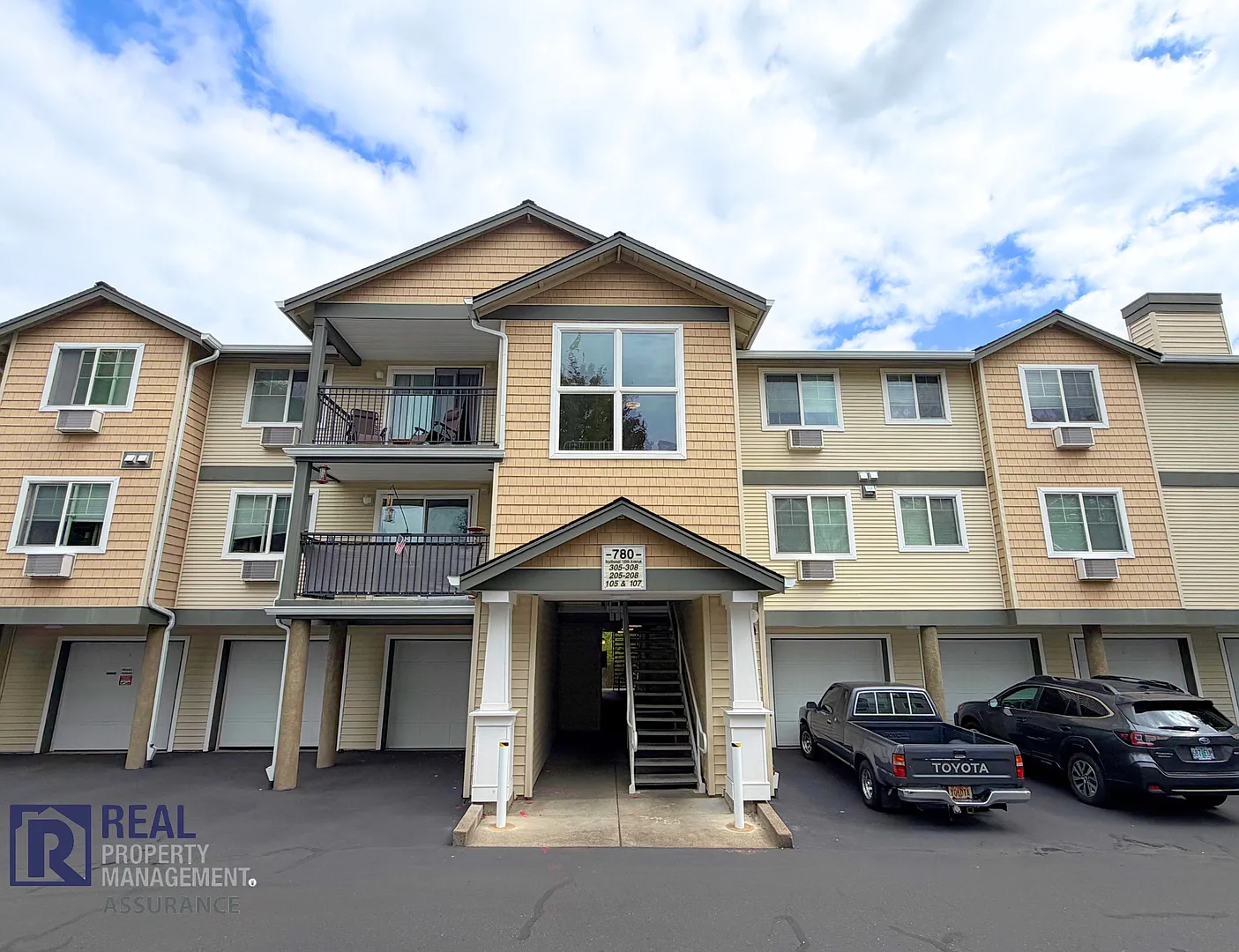 Move-In Special! | Tanasbourne 2br/2ba Condo - Balcony, A/C & Covered Parking — Photo 1