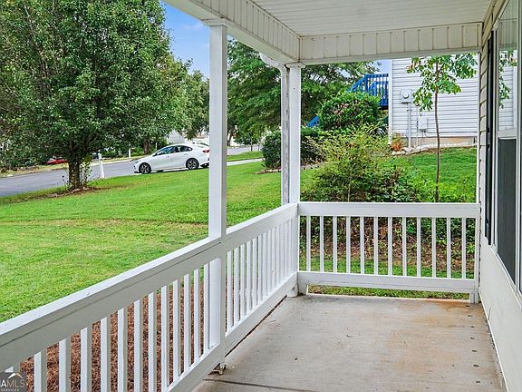 3rd image of 7471 Chads Cir