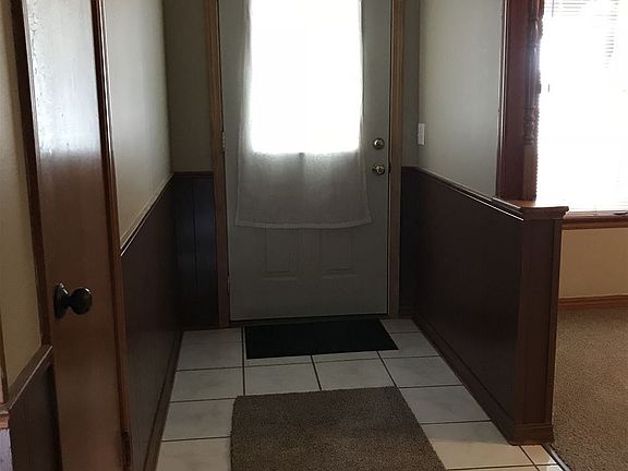 2nd image of 1523 E Will Rogers Dr