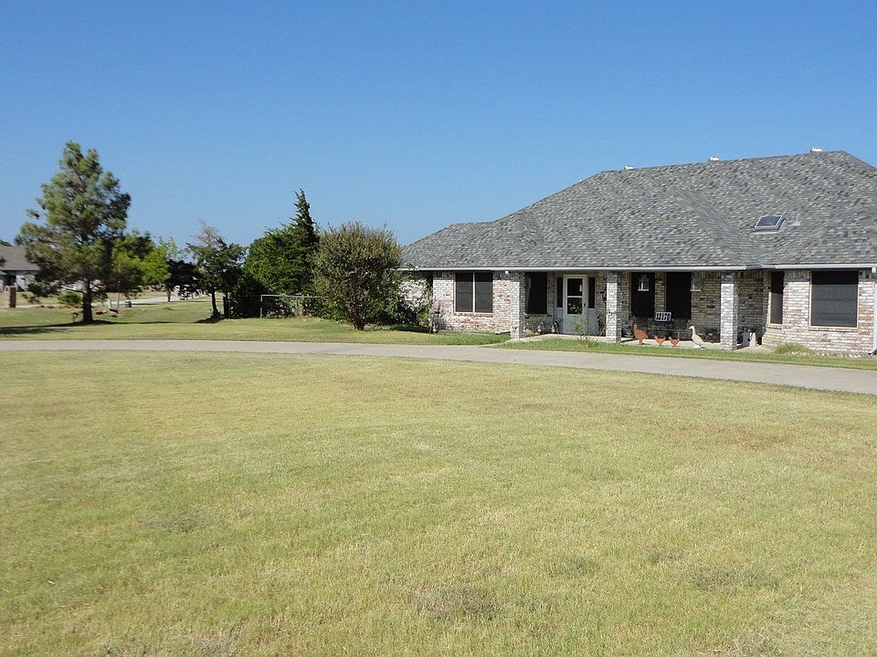 1st image of 12170 Lakeshore Ct