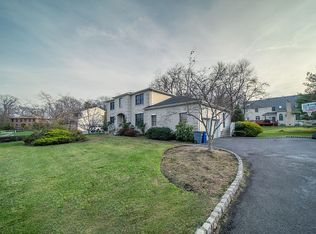 27 Longell Dr, Wayne, NJ 07470
