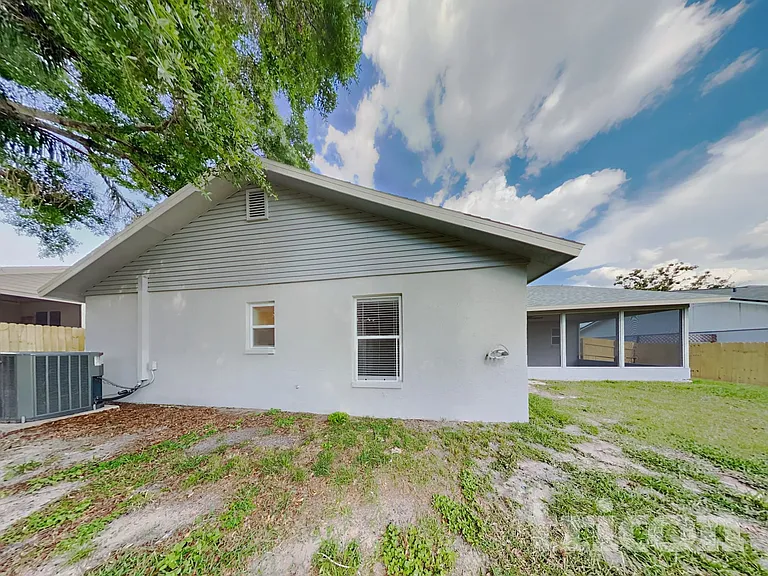 2810 Manor Hill Dr — Photo 18