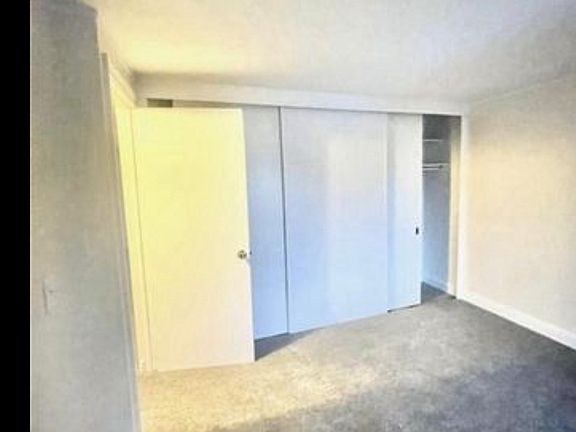 5th image of 1651 Mentor Ave #H401