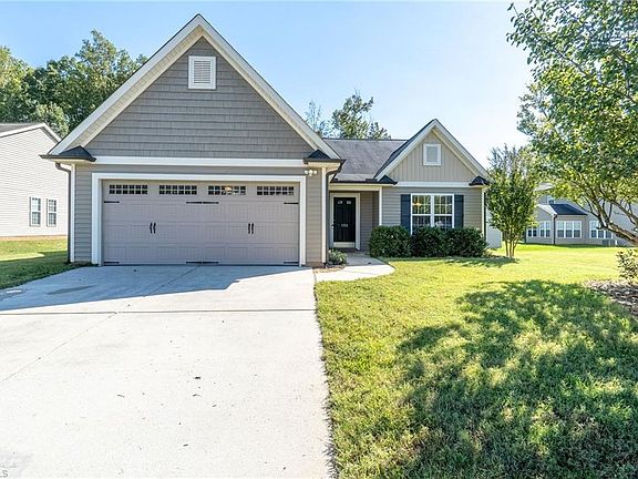 2nd image of 102 Holstein Ln