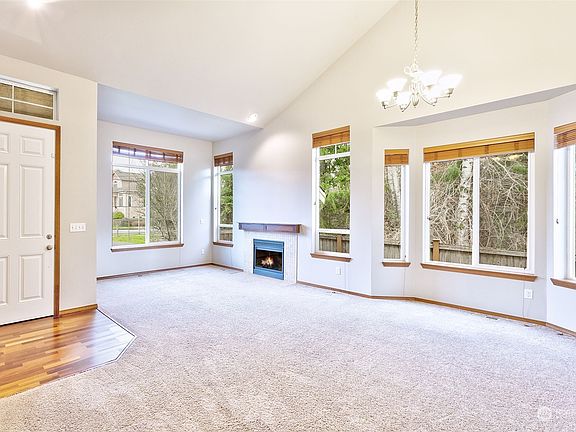 4th image of 3214 79th Avenue NE