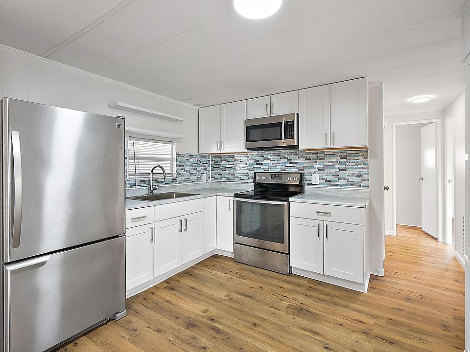 1st image of 123 Camellia Dr