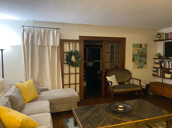 361 N Grandview Ave #2, Dubuque, IA 52001