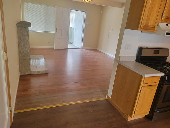 5th image of 399 Michele Dr