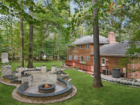 7700 Warfield Rd, Gaithersburg, MD 20882