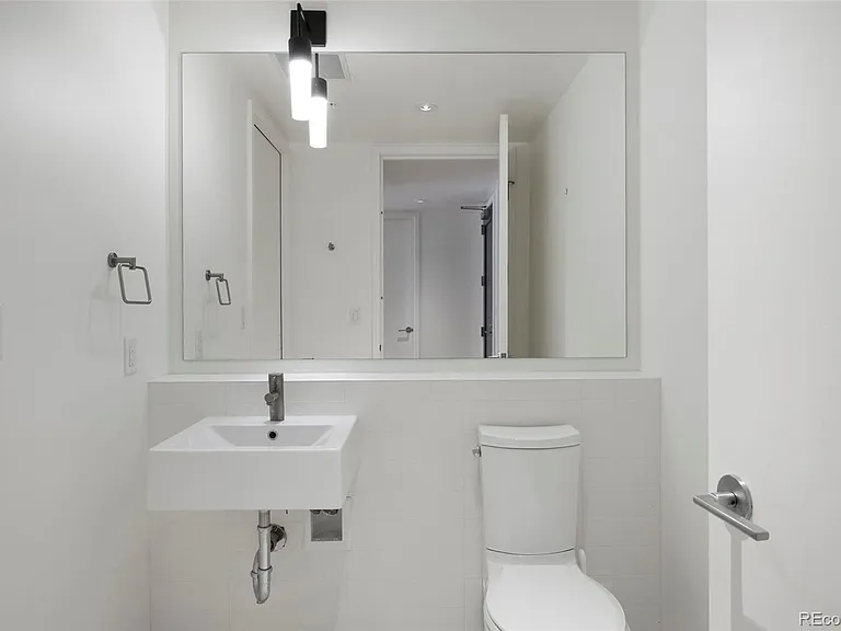 1750 Wewatta St #925L — Photo 24