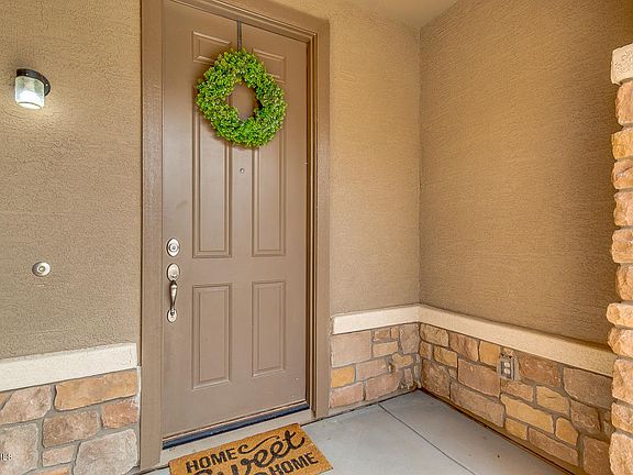 4th image of 18024 W Ivy Ln