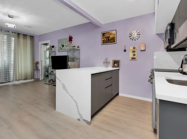 15 West End Avenue image 11 of 33