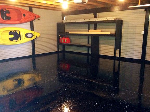 Detached Garage