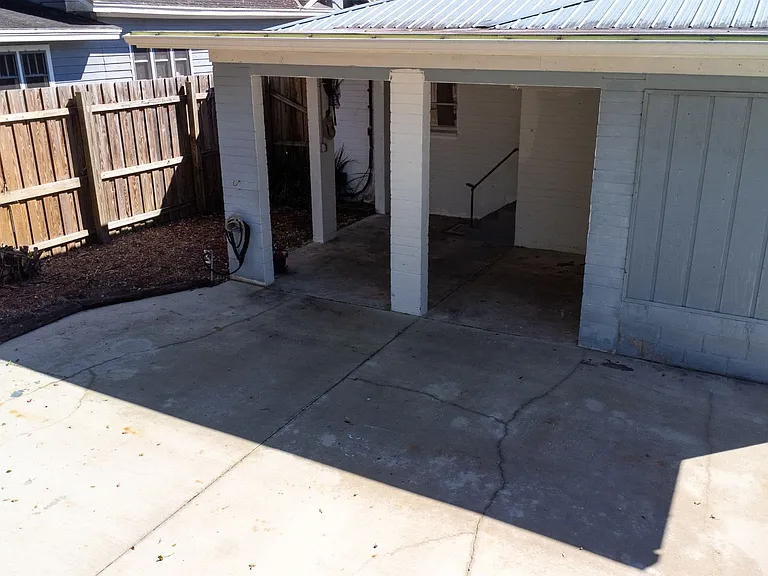 64 Fullerwood Dr — Photo 30