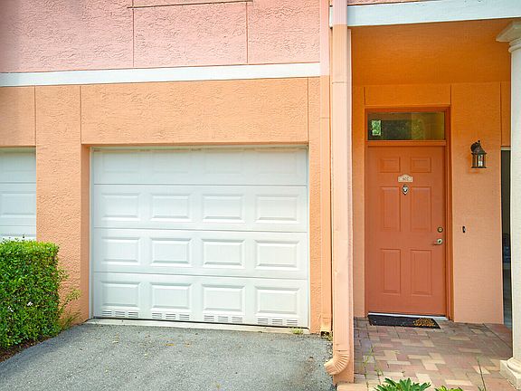 3rd image of 2018 Alta Meadows Lane #402