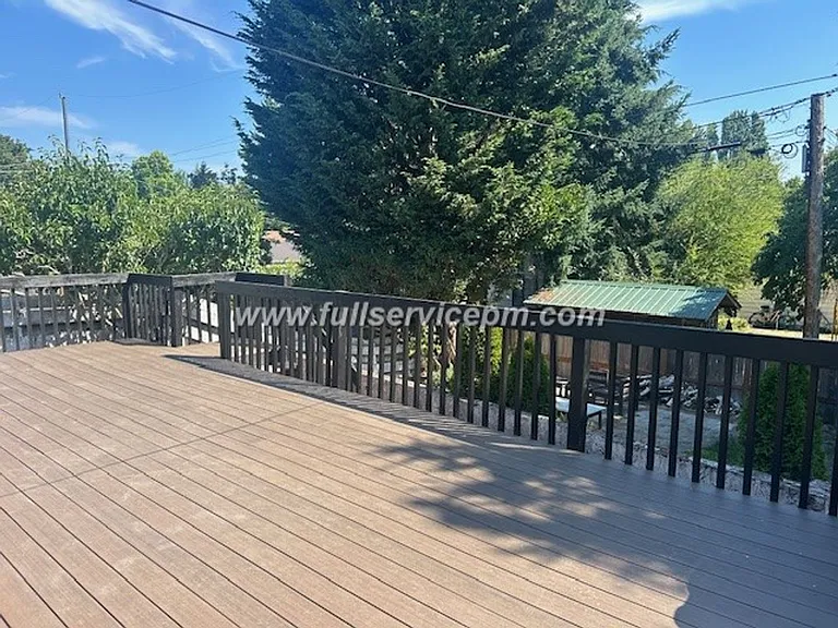9322 31st Ave SW — Photo 7
