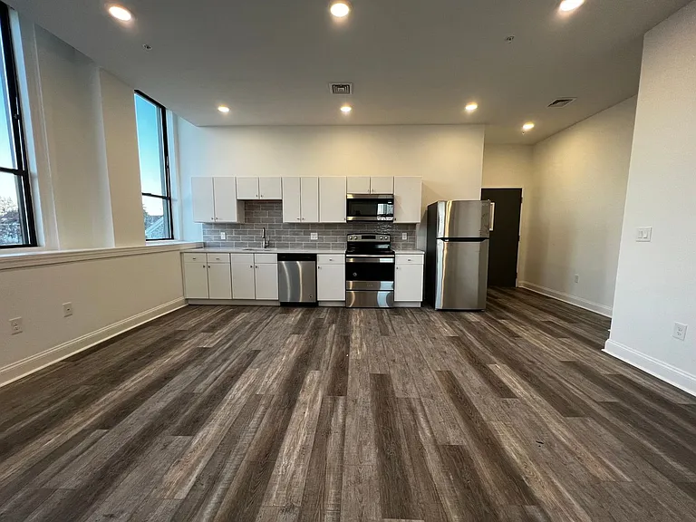6800 Market Residential — Photo 12