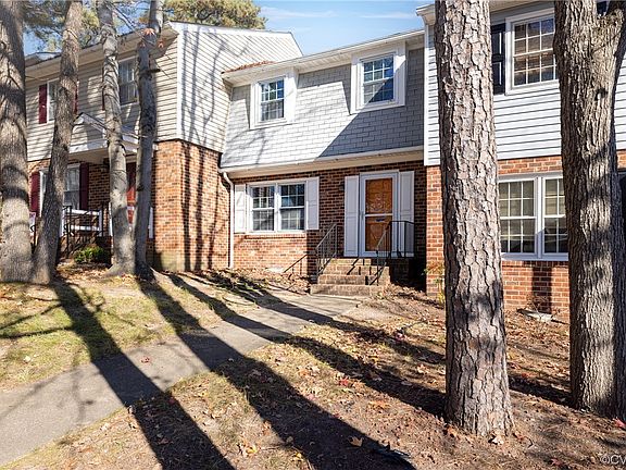 2nd image of 3107 S Battlebridge Dr