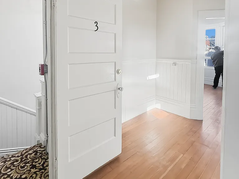 472 Union St #3 — Photo 7