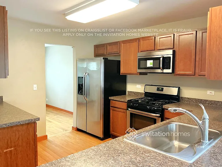 4820 Goodhue Ln — Photo 4