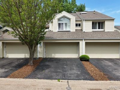 1872 Ridgeview Circle Dr, Ballwin, MO, 63021