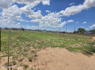 435 W Bermuda Ln, Paulden, AZ 86334