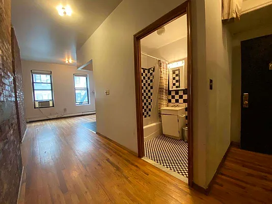 Rented by Best Apartments North Inc | media 39