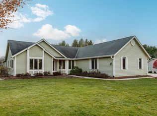 N41W32881 Neptune Bight, Nashotah, WI 53058