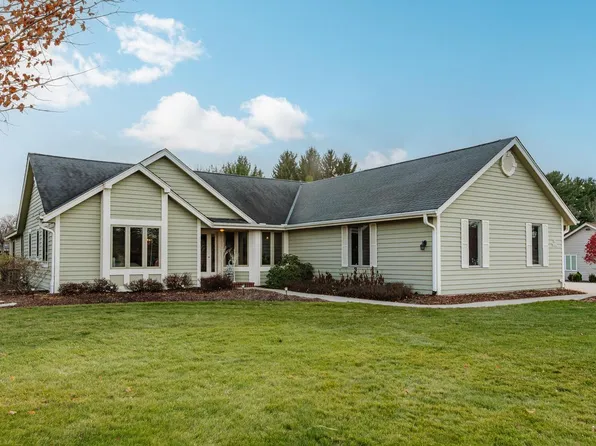 N41W32881 Neptune Bight, Nashotah, WI 53058