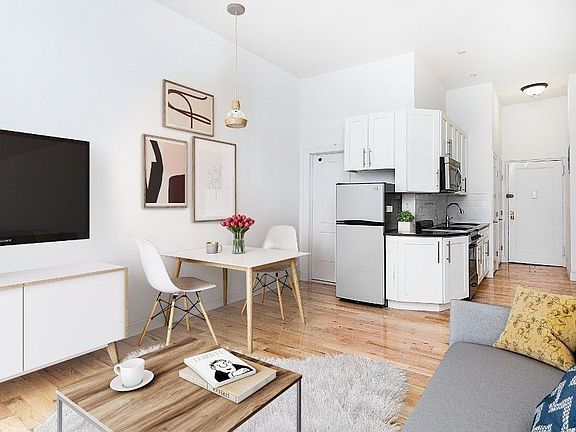 2nd image of 211 W 53rd St APT 2C