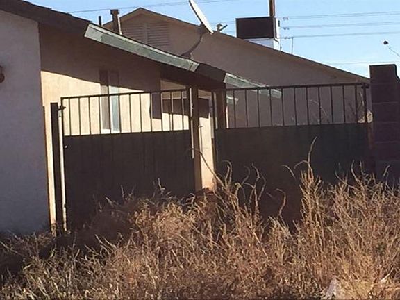 3rd image of 3468 Cypress St
