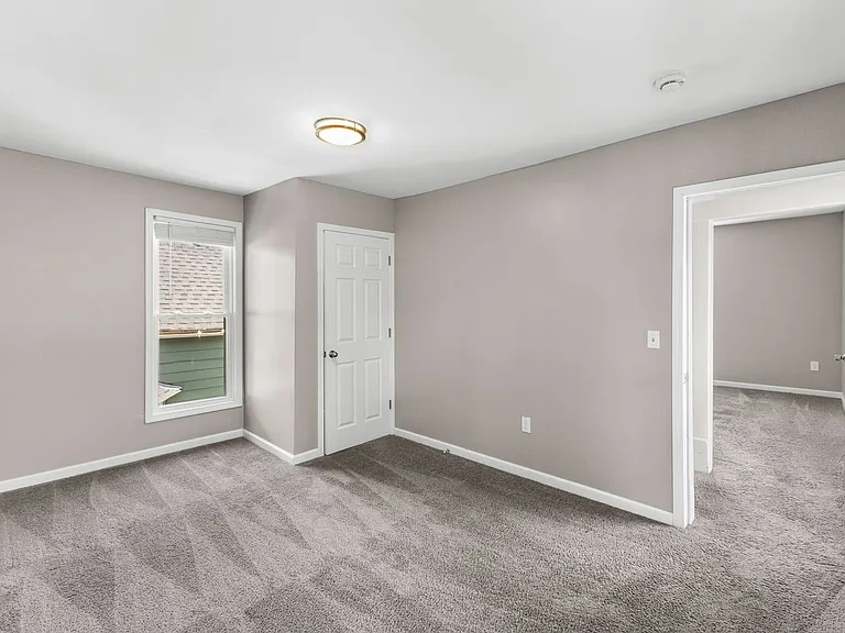 122 E Woodrow Ave — Photo 21